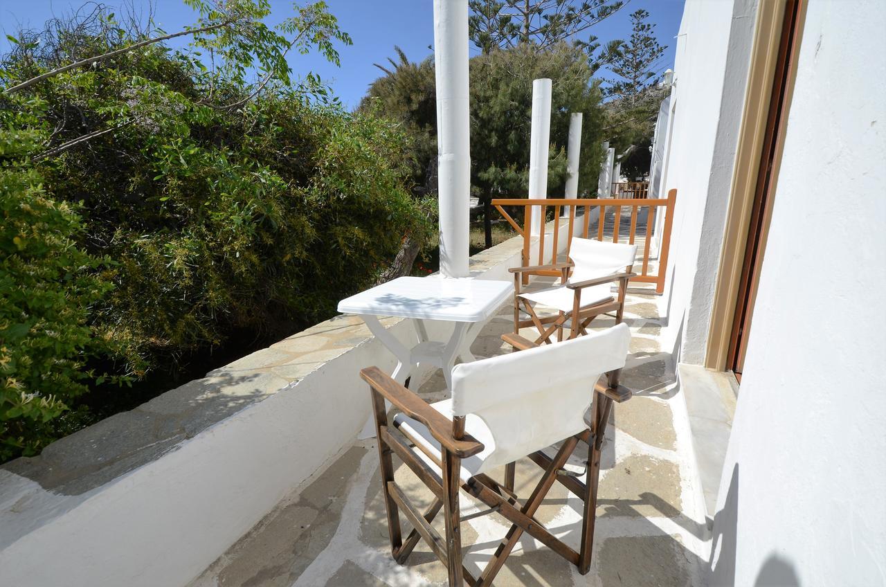 אורנוס Madoupa Beach Apartments מראה חיצוני תמונה
